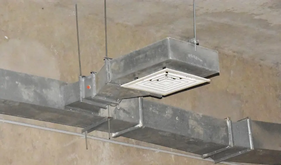 Suspended galvanized duct with diffuser